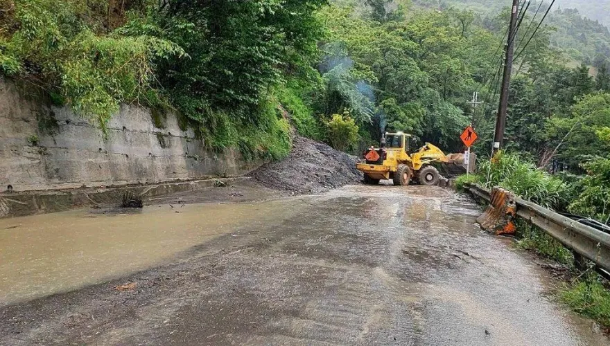 台8線中橫便道土石流阻斷緊急搶通　單線雙向通行