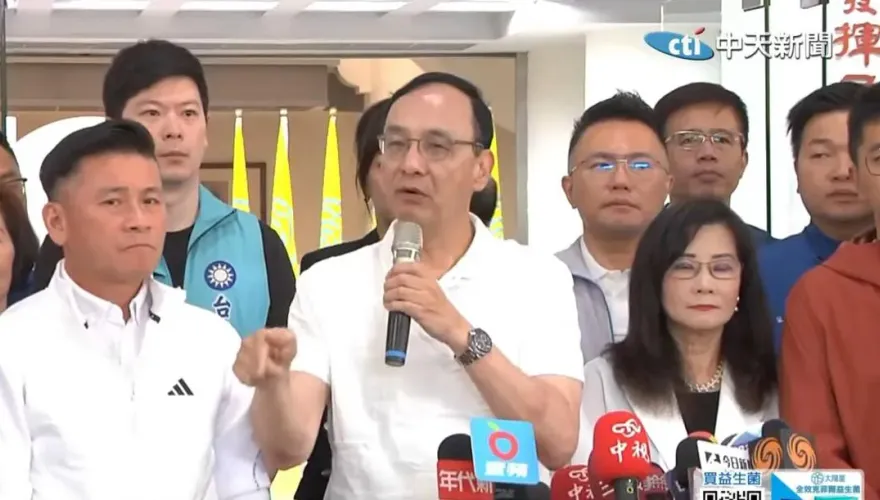 藍推罷雙吳啟動12區車隊掃街　朱立倫喊話別再抱個人主義