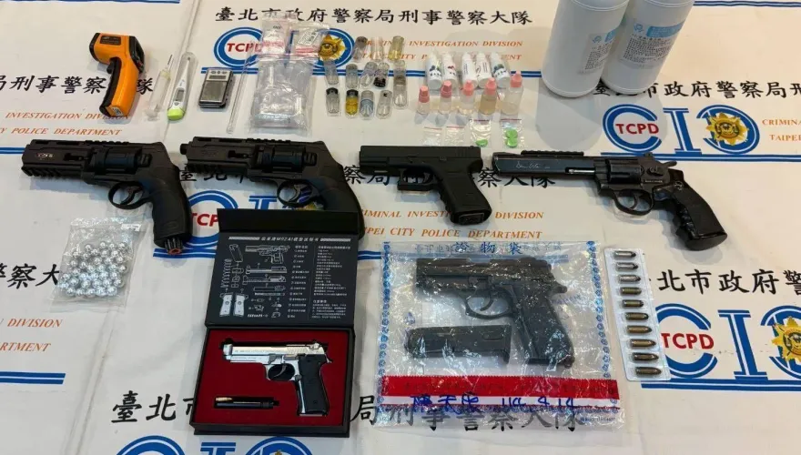 影/基隆公寓變兵工廠赫見鎮暴槍　32歲男還在家自製菸彈