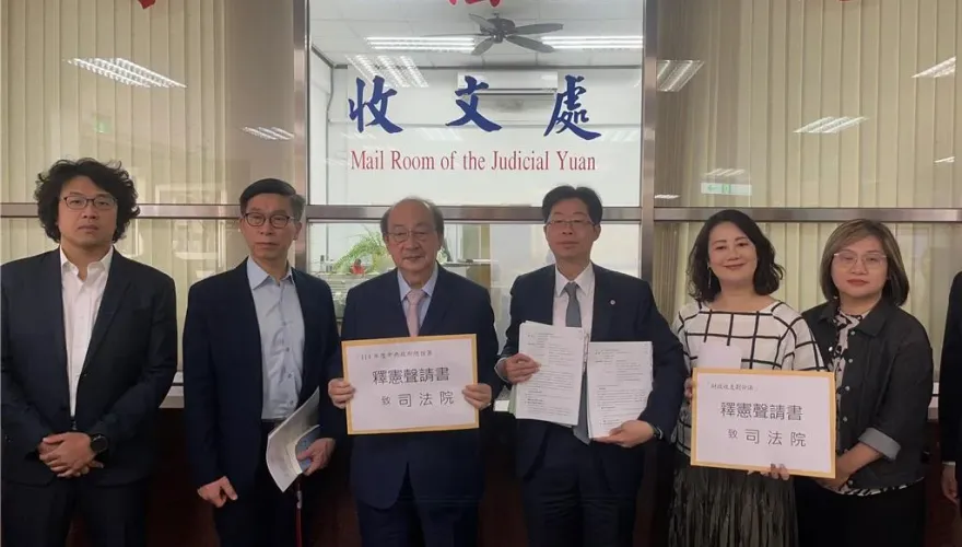 柯建銘帶隊！遞狀聲請總預算及財劃法釋憲