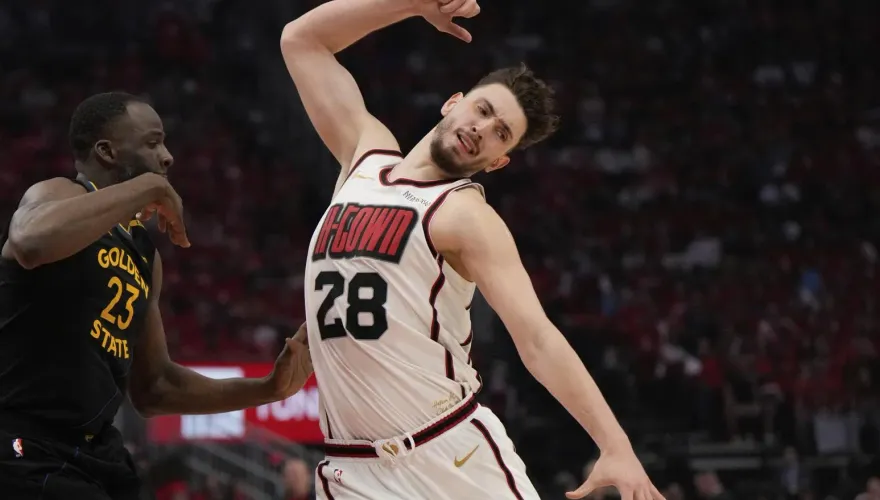 NBA/火箭梭了！願拿「神棍」換字母哥　但公鹿沒興趣