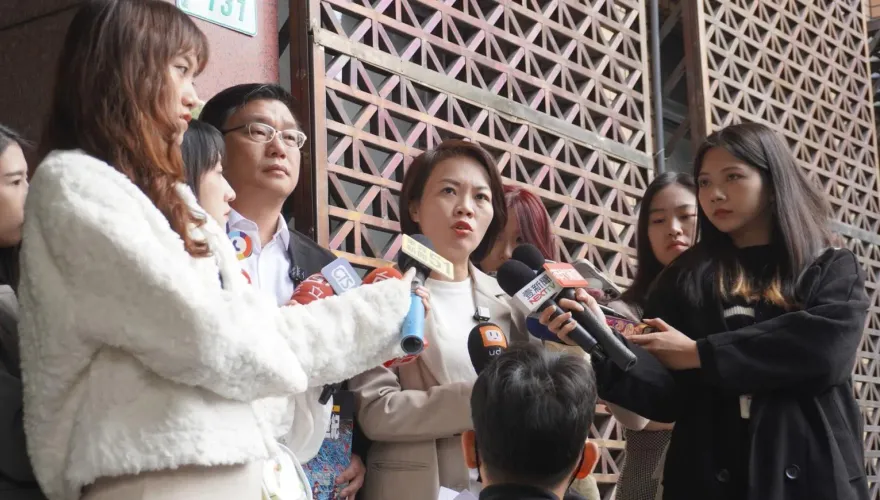 簡舒培又翻車！拿剴剴案修理蔣萬安…遭「藍女悍將」狠打臉影片曝