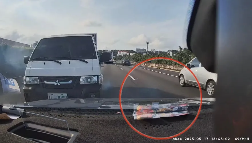 影/白沙屯媽祖顯聖？「平安符滑出」國道前車打轉突止住