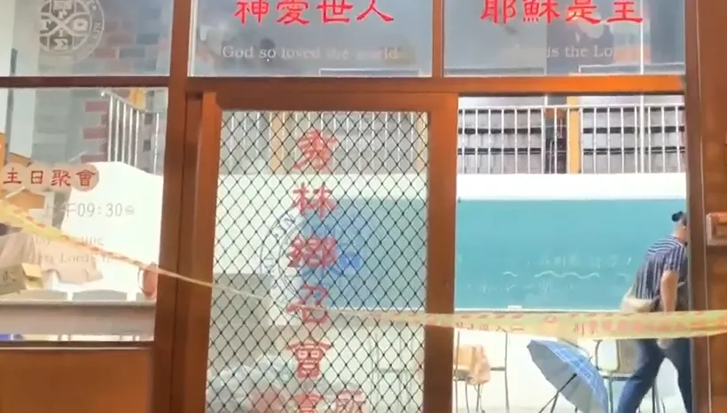 影/花蓮慘死女師追思區突現飛蛾「停留7小時不走」　師生痛哭