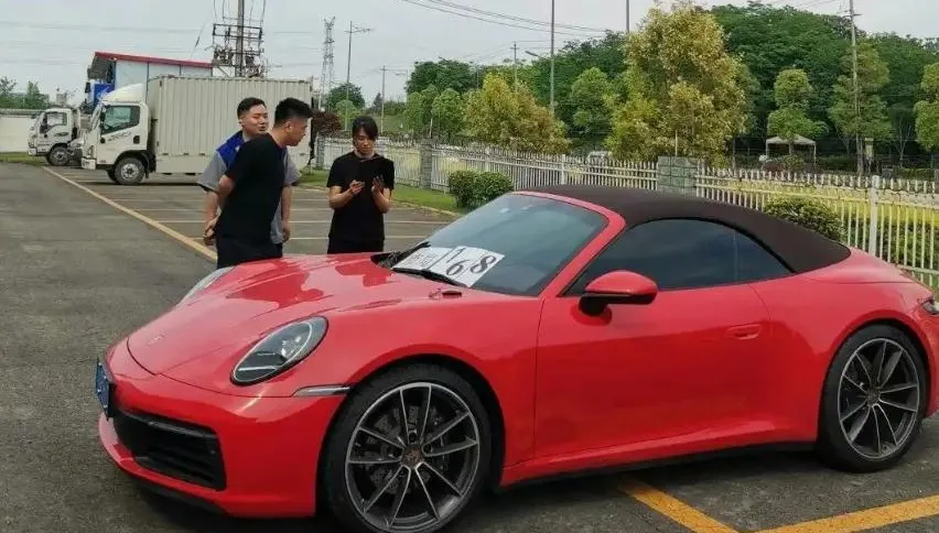 頂級戀愛腦？陸男詐1.4億供女友買豪宅豪車...自己節儉度日