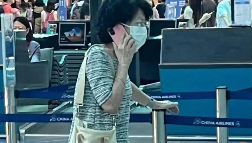 母子搭捷運前往桃機引關注　陳佩琪：兒赴大阪學術發表