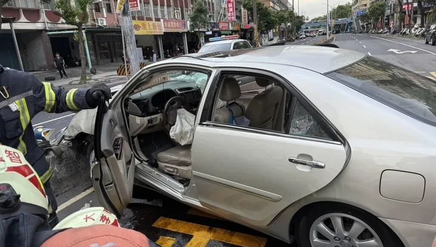 三峽重大車禍78歲肇事翁「確定無酒駕」！骨折昏迷治療中
