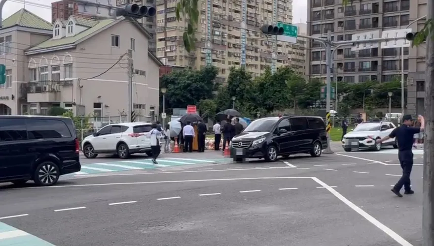 影/三峽嚴重車禍釀3死　相驗結束家屬回事發地招魂