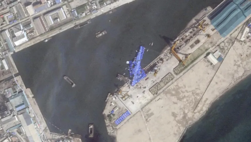 北韓軍艦下水翻覆受損　金正恩震怒：視為「犯罪行為」嚴懲