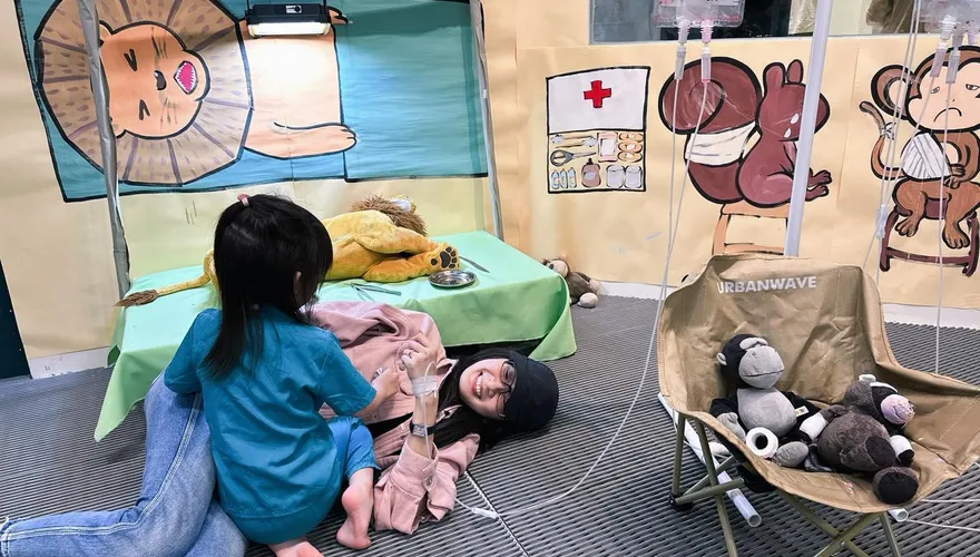 李明璇「吊點滴」！取消行程急回家　當病人給「她」治癒