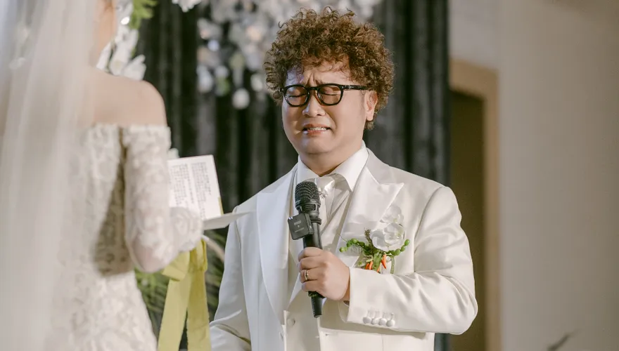 納豆婚禮誓詞超催淚！告白依依「把我從墳墓救回來」