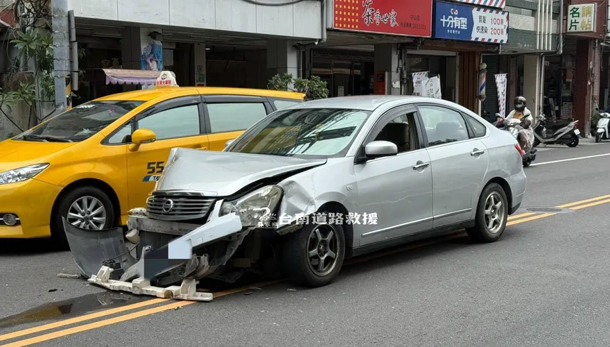 影/台南慘烈8車事故！62歲長者毒駕肇事　破碎現場直擊