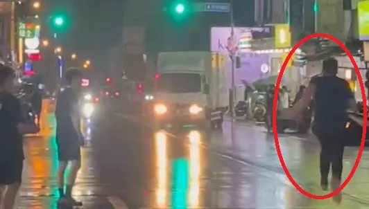 蝦皮貨車「疑沒拉手煞車」　司機奮力追結果白跑了