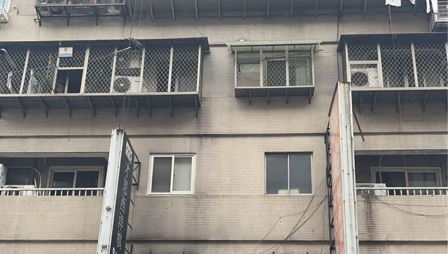 北市東區清晨民宅火警　火場救出1男子送醫