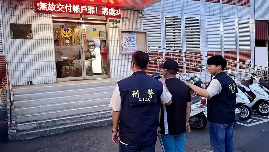 憲兵爆醜聞！役男變虐貓狂魔　退伍當天「營區外落網」