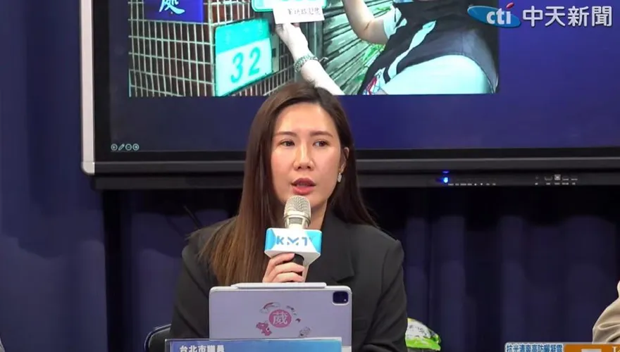 廣告堵逃生出口違規遭拆罷團喊打壓　柳采葳轟：怎有臉？