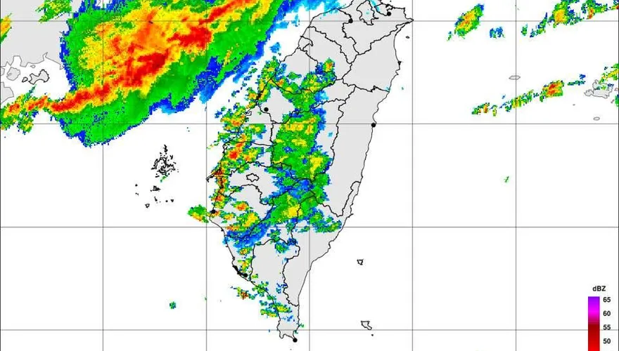 快去躲雨！　鄭明典曬一張圖：將有一陣狂風暴雨