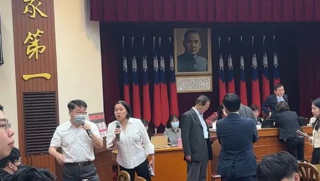 直擊／在野討地方補助款　綠委鬧場會議空轉1小時結局出爐！