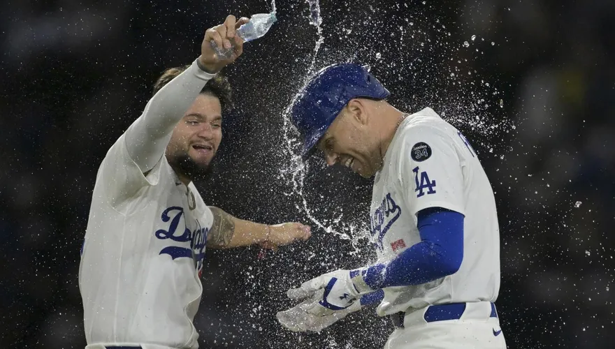 MLB/曼西單場雙響將戰線逼至延長　福里曼再見安打道奇贏球