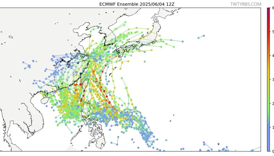 颱風生成不只1個？氣象粉專：有機會沿東台灣海域北上