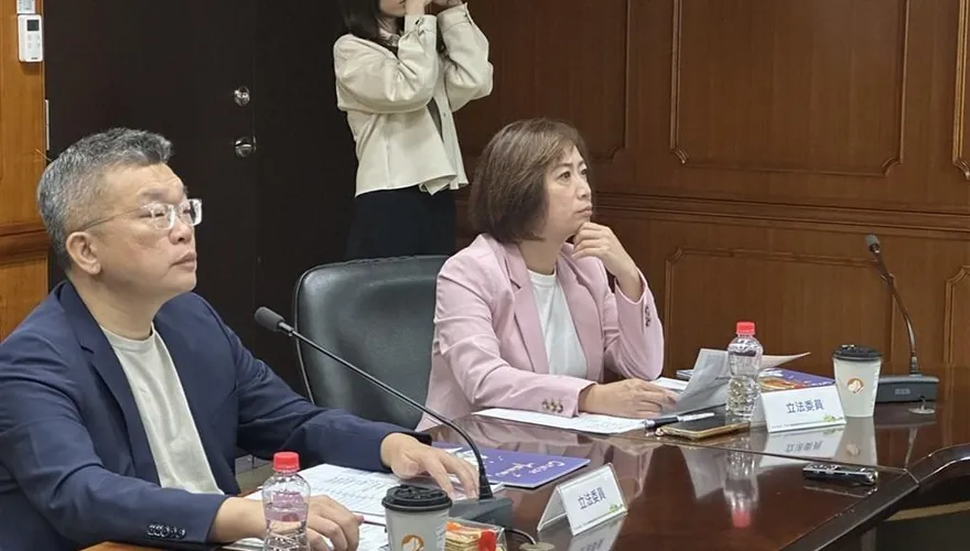 罷免蔡其昌、何欣純不再推進送件！罷團回應了