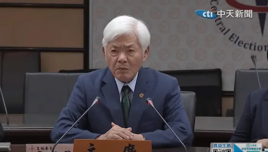 李進勇甫卸任中選會主委就申請恢復民進黨籍　許宇甄轟：坐實看門犬