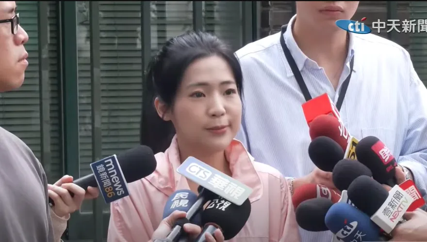 郭昱晴找民眾麻煩大翻車　徐巧芯酸「賴世太保」：瘋成這樣OK嗎