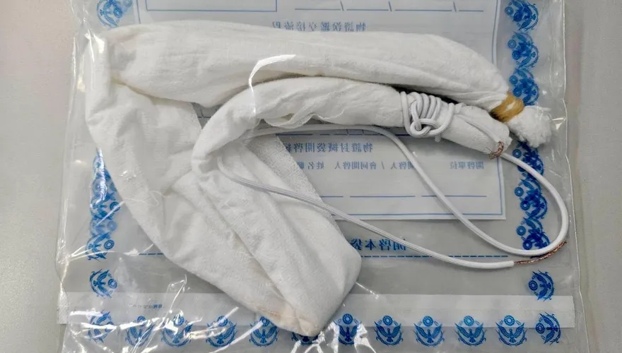 影/基隆惡男假買車真強盜　後座狠勒女業務搶錢逃逸