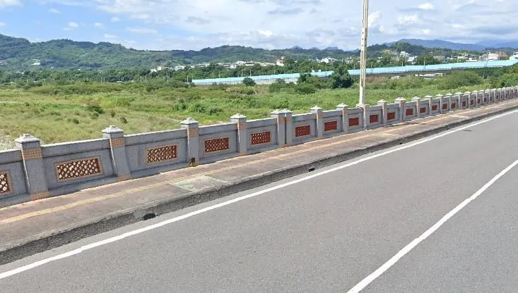 台中東勢大橋男子墜橋命危　警消火速送醫搶救