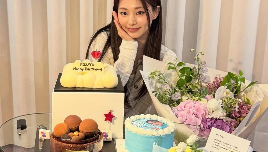 子瑜迎26歲生日催淚長文告白粉絲　10年圓夢回家開唱