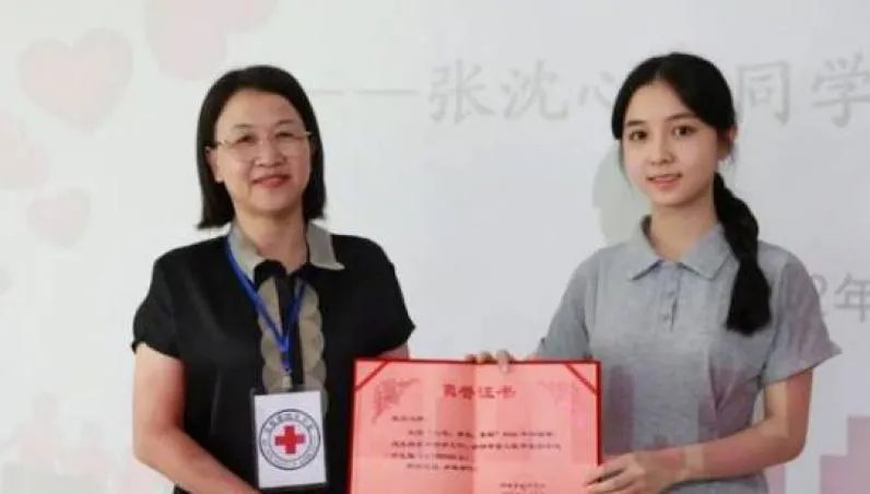 昔捐40萬獎學金被酸炒作？陸清華正妹學霸回應了