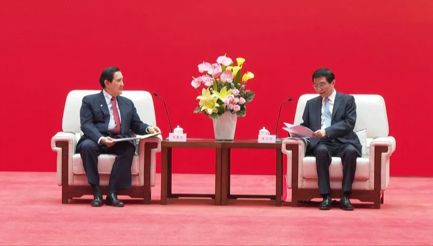 馬英九見王滬寧遭扣紅帽　賴士葆嗆陸委會：雙標都不害臊？