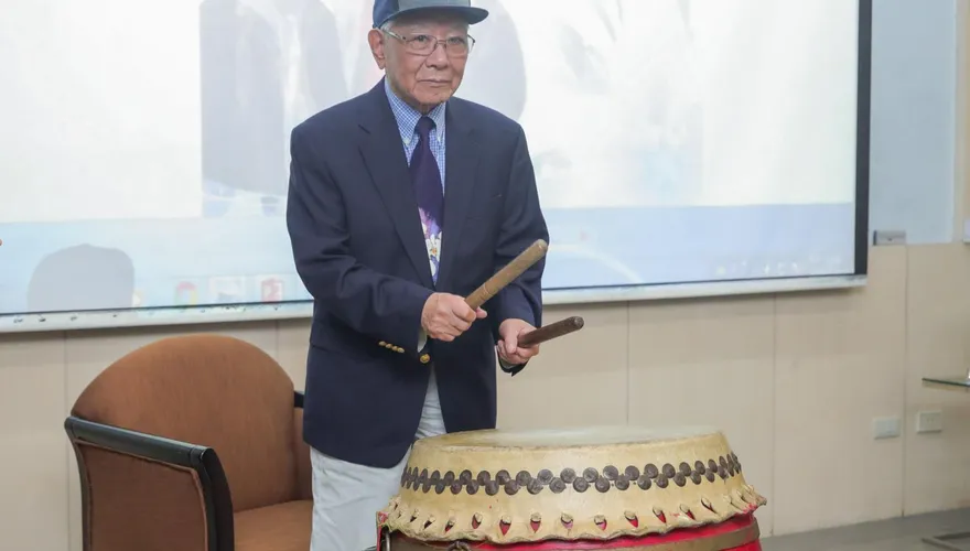 「我達達的馬蹄」成絕響！知名詩人鄭愁予辭世　享耆壽91歲