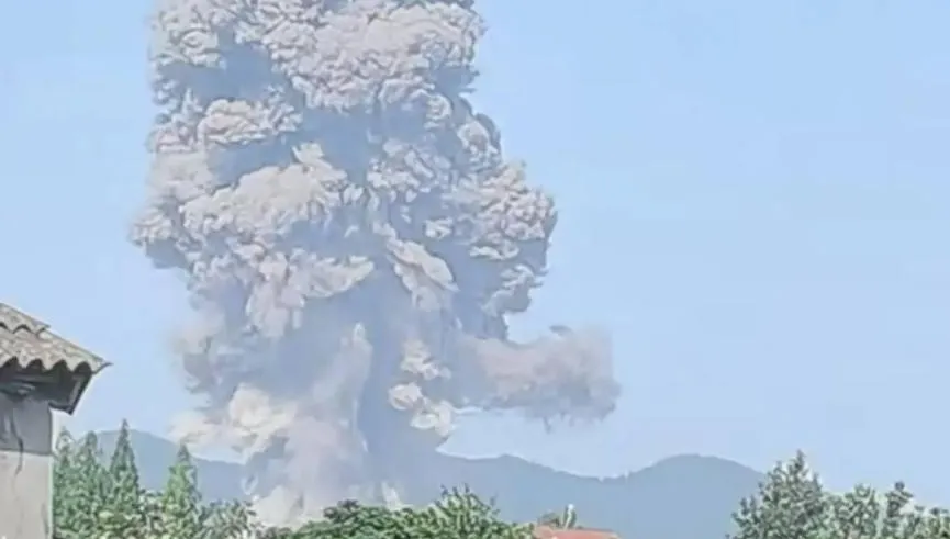 2失聯9傷！湖南爆竹廠爆炸　員工逃生「狂奔水溝趴下」