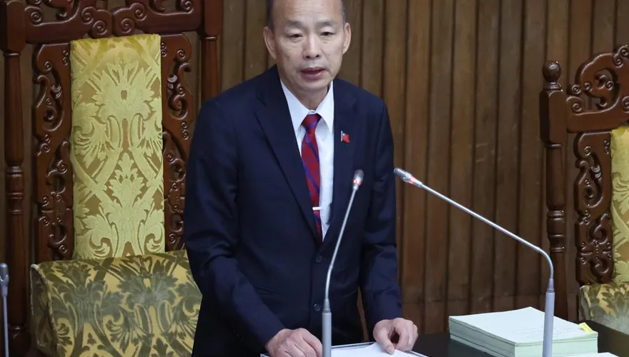 辣個男人生日快樂！江啟臣大笑祝韓國瑜：頭髮趕快長出來