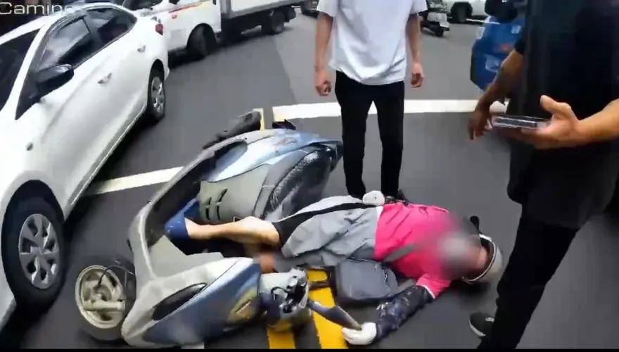 影/中和男騎士突倒地無呼吸心跳　勇警CPR及時救回