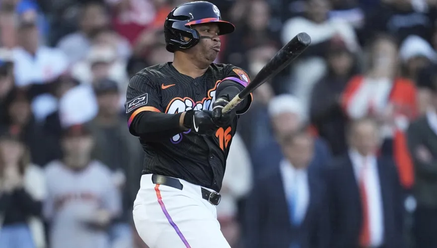 MLB/迪佛斯轉隊首秀敲2安　巨人惜遭逆轉吞敗