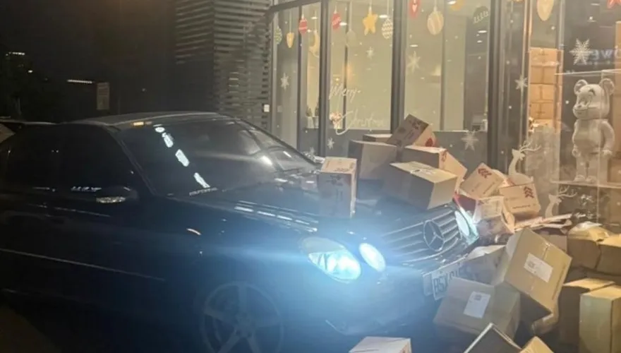 黑賓士衝撞饅頭媽的店！10天內第3起　警鎖定鴨舌帽男