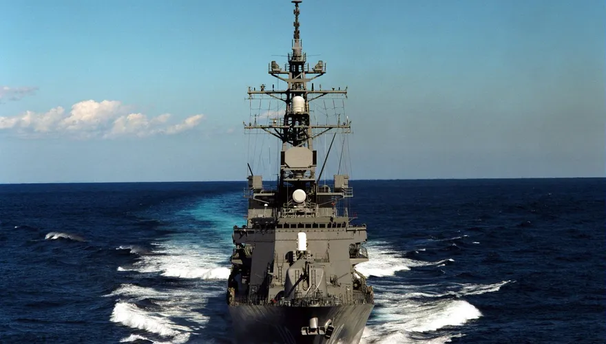 日本高波號驅逐艦穿越台灣海峽　海自艦艇第三度通過