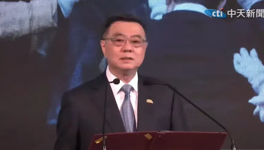 準颱風丹娜絲恐撲台！行政院長卓榮泰要求啟動防颱整備
