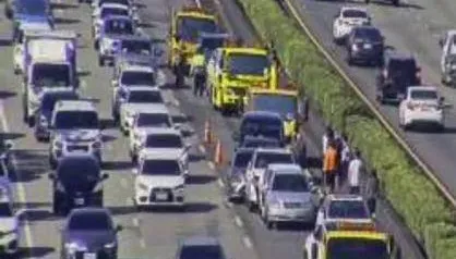 影/國1北向新竹段連3撞！9車毀損傷亡不明