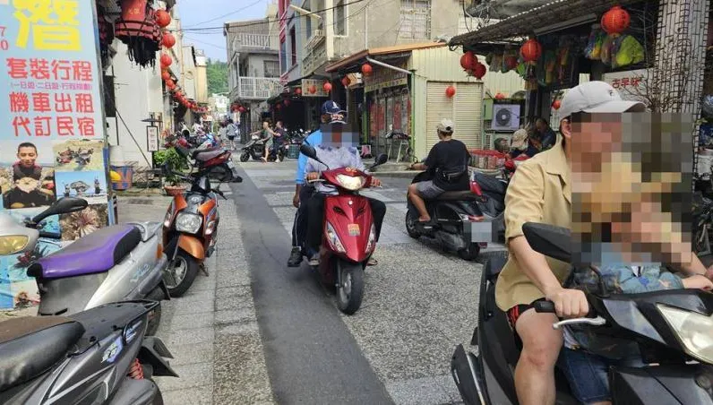 小琉球出海驚魂記！救生員不足　2人划立槳遭海流捲走