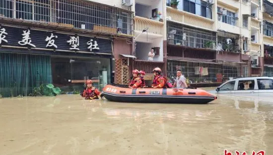 陸多地暴雨成災！河南極端強降雨5死　湖北慘淹轉移1.8萬人