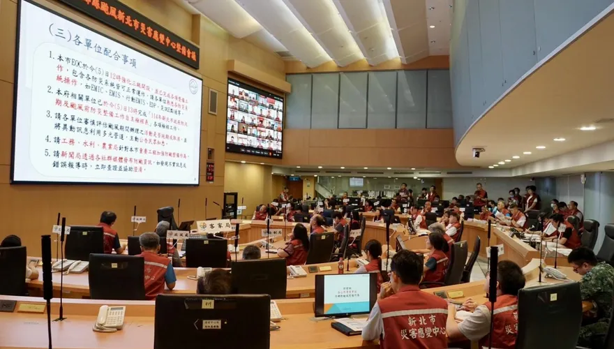 丹娜絲颱風2030發佈陸警　新北市宣布三級開設