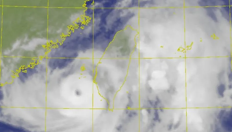 不斷更新/高鐵7/7改每小時發3班全車自由座　颱風交通異動一覽