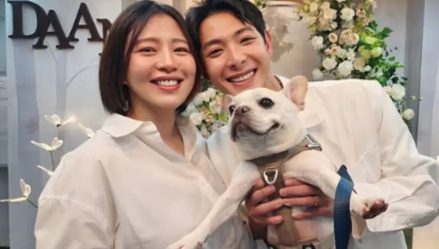 劉品言挺孕肚結婚！親揭與連晨翔「隔1個月才登記」原因