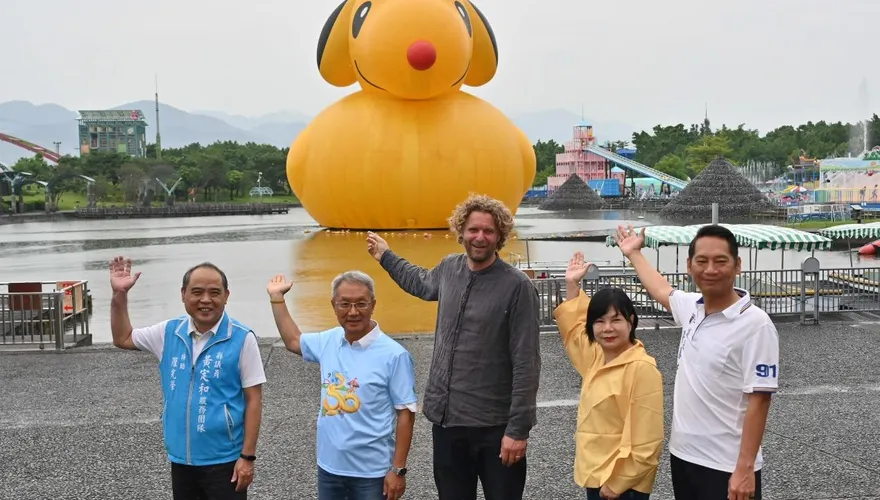 霍夫曼驚喜現身2025宜蘭童玩節！合體超萌巨星《史努比鴨》