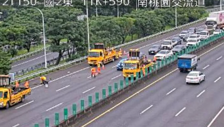 國道2號西向機場系統6車追撞　塞爆回堵5公里
