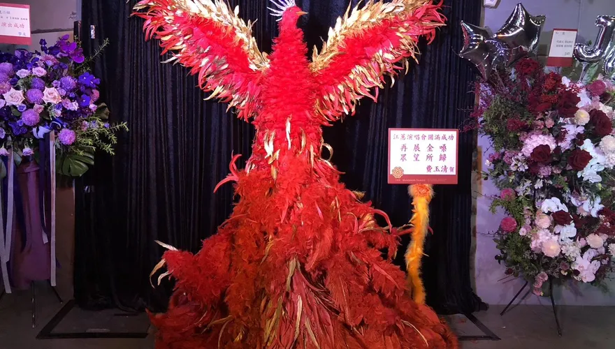 直擊/江蕙今晚開唱！費玉清獻超狂「巨型鳳凰」賀再展金嗓