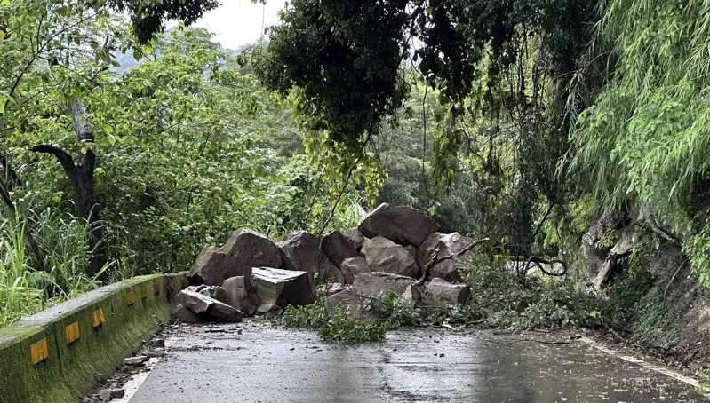 苗62線6.5K遭大雨坍方封路速搶通　泰安鄉受災路段可通行
